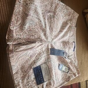 Bandolino Women's Paisley Shorts - Cream and Pink